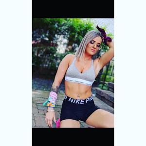 Meet your Posher, Leeza